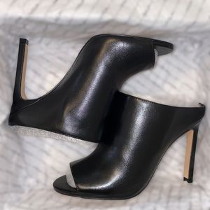 *NEW* Steve Madden - black mule heels 🖤👡